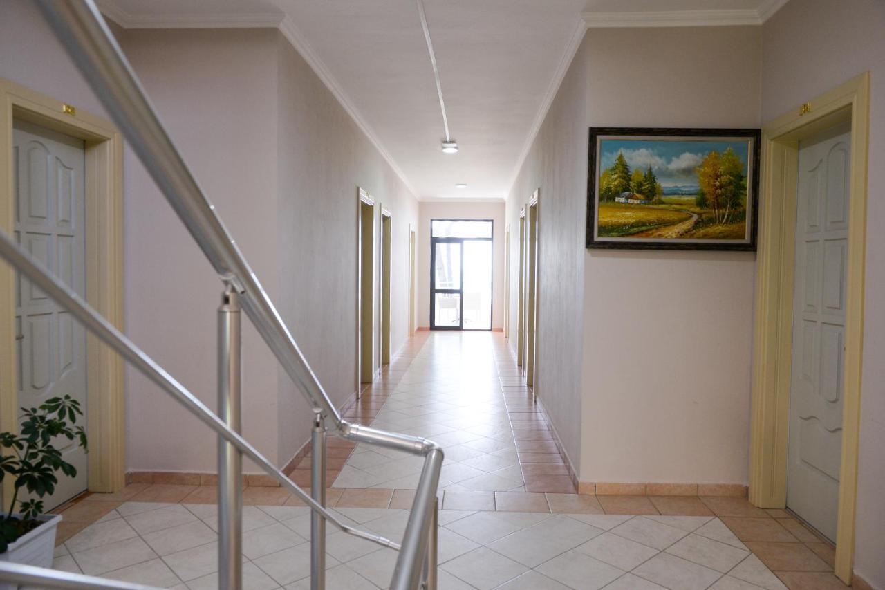 Hotel Andi Дуррес Екстер'єр фото