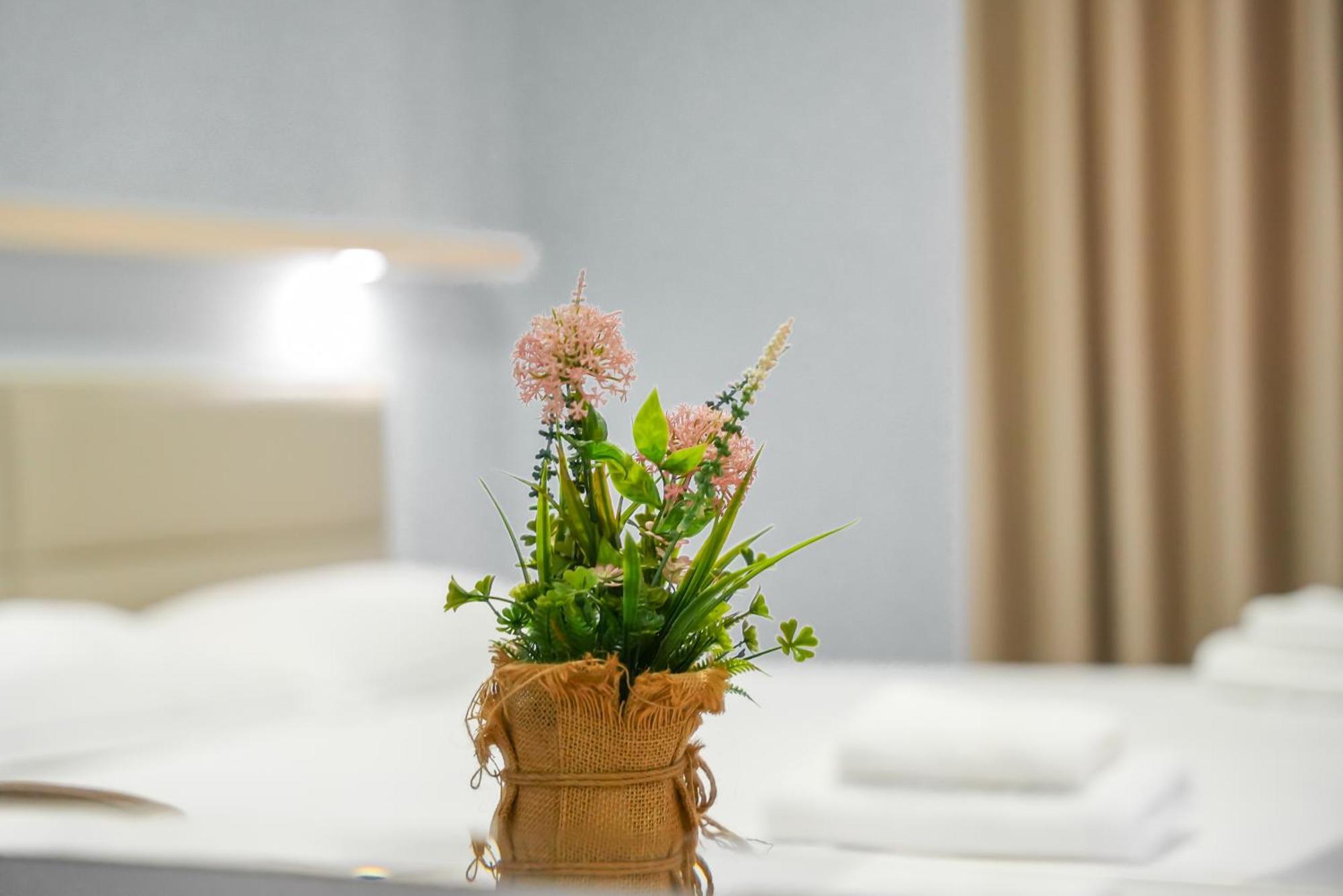 Hotel Andi Дуррес Екстер'єр фото