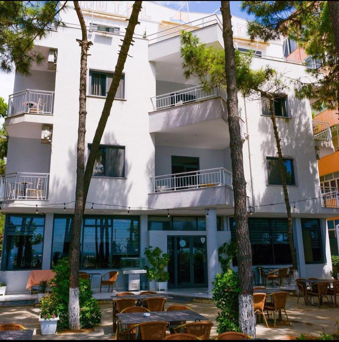 Hotel Andi Дуррес Екстер'єр фото