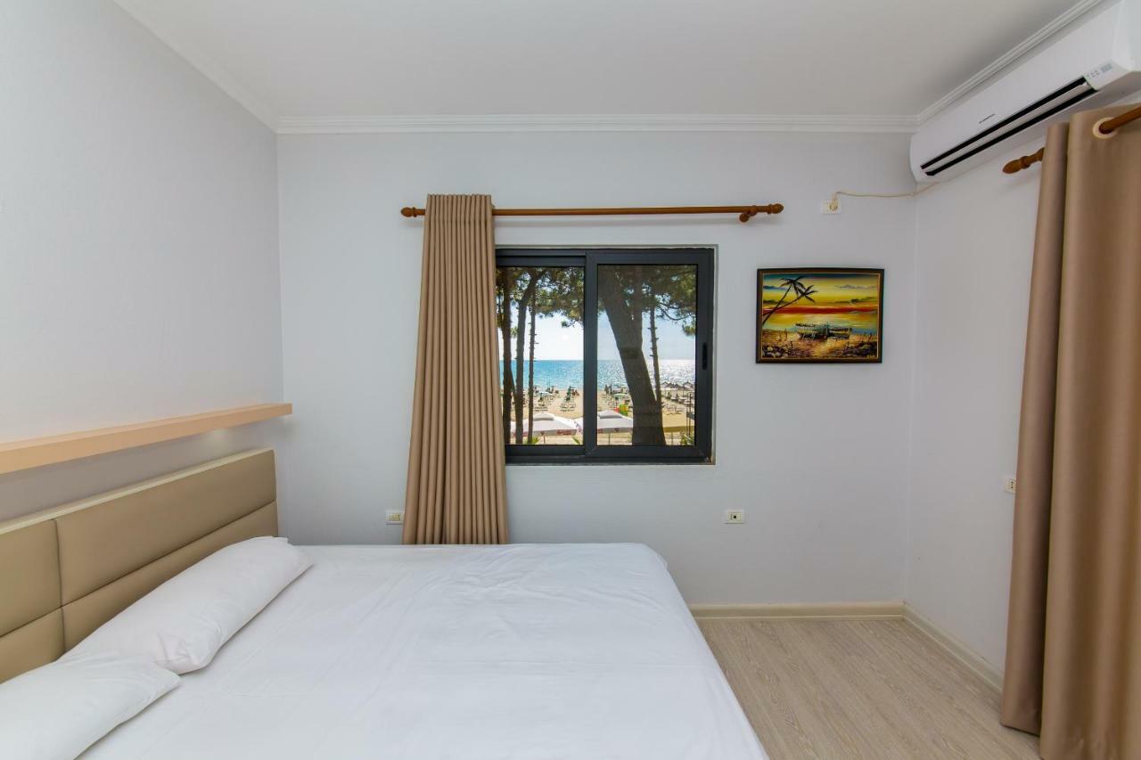Hotel Andi Дуррес Екстер'єр фото